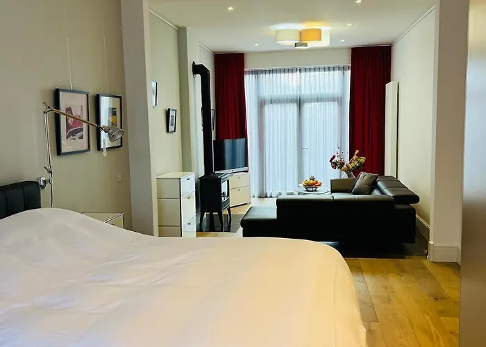 דירה Exclusive *